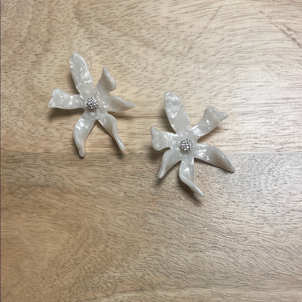 Lele Sadoughi Water Lily Earrings